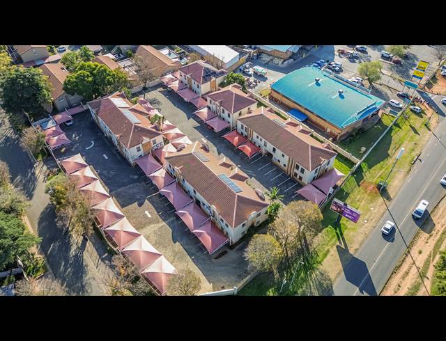 255M² OFFICE FOR SALE IN ROBINDALE